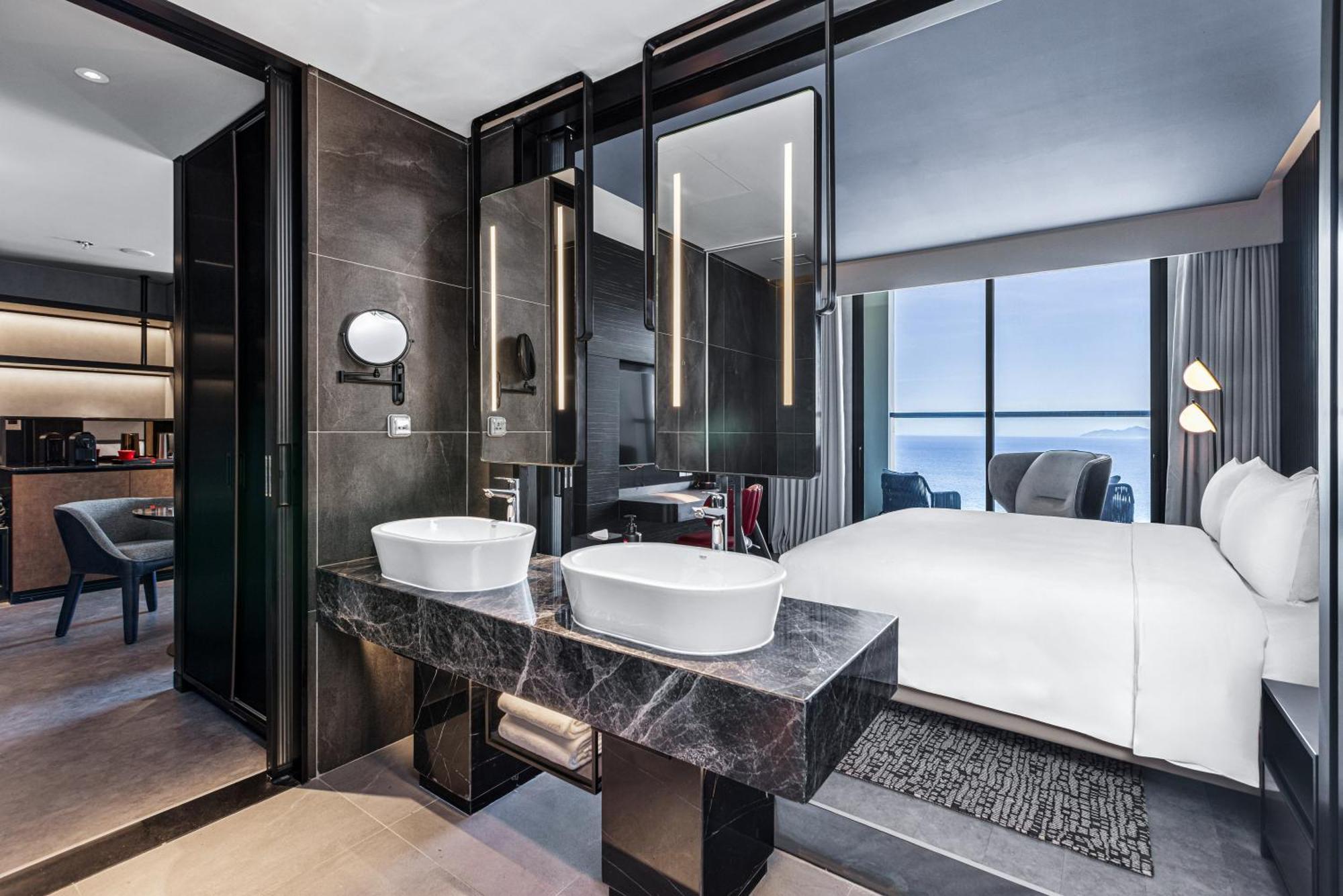 Radisson Red Danang Hotel Bagian luar foto